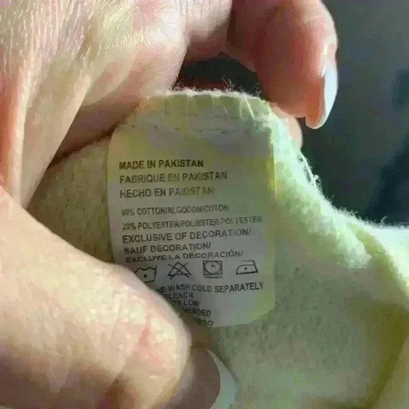 Rainbow Pullover size Large - Picture 4 of 4